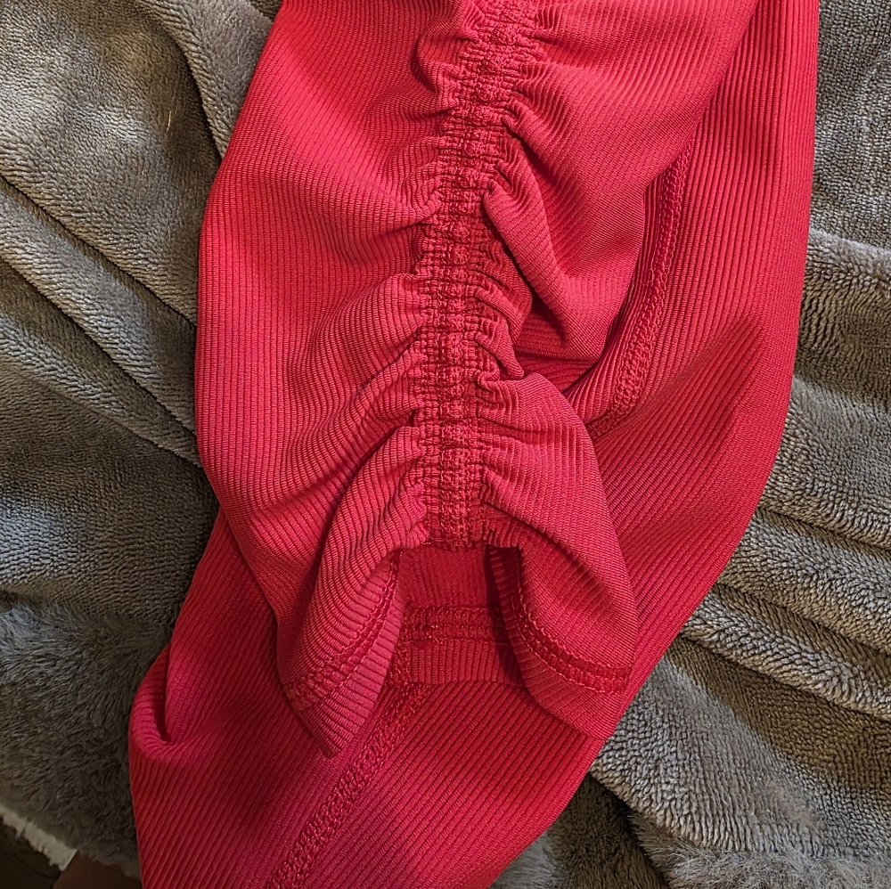 🆕️ WILO Ribbed High Rise Ruched Leggings - Picture 7 of 11